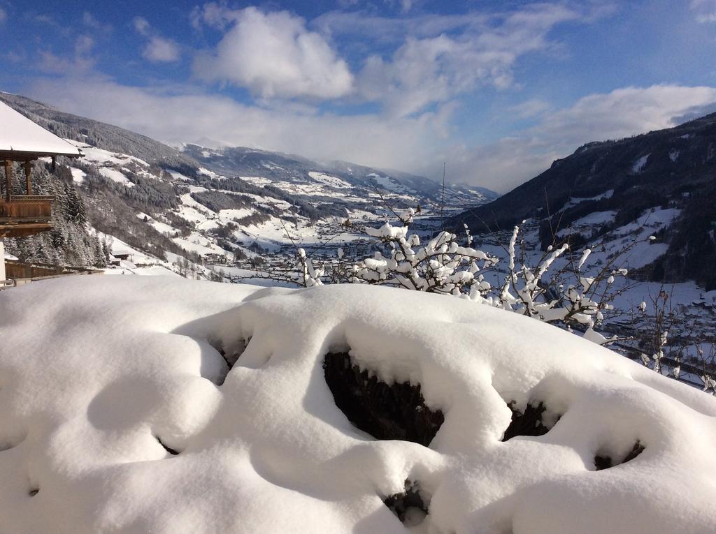 Ferienwohnung Zwoelferblick Bramberg am Wildkogel Esterno foto